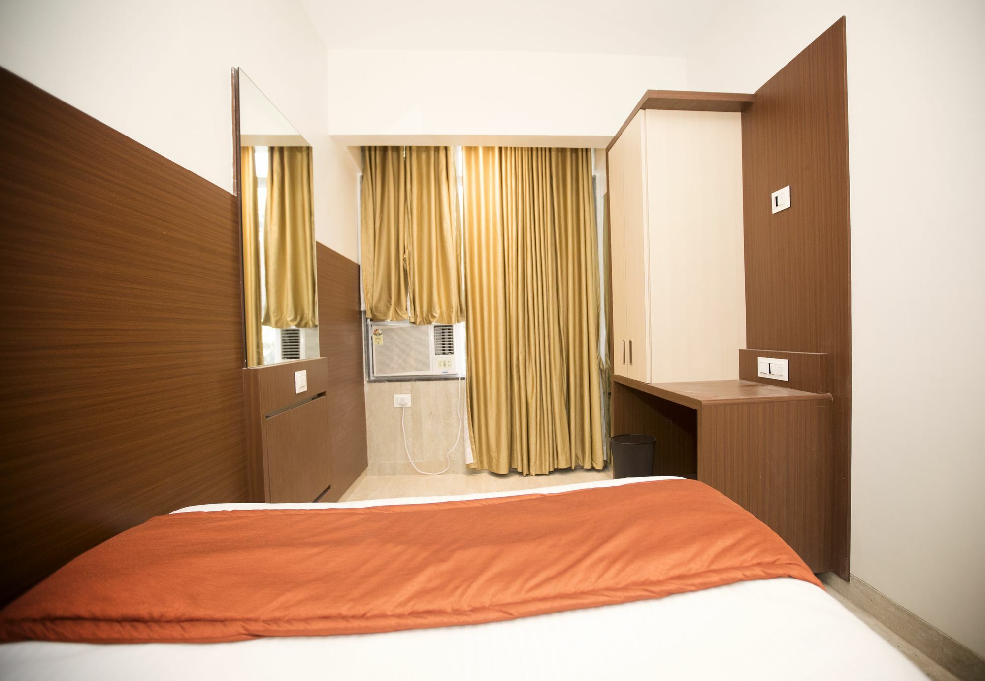 Hotel Spring Inn Bombay Exterior foto